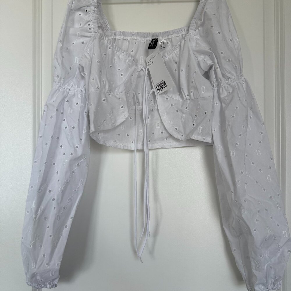 H&M White romantic puff sleve crop top- NEW WITH TAGS-NEVER WORN